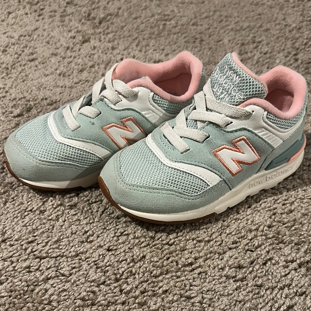 New Balance Kids' Sneakers - Mint and Pink